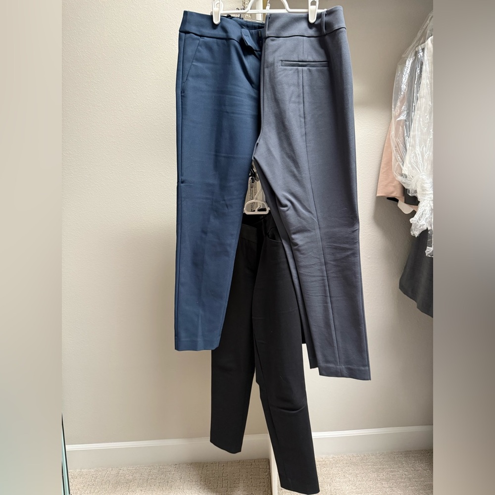 3 pairs of Loft size 4 Julie skinny cropped pants in blue, gray and black